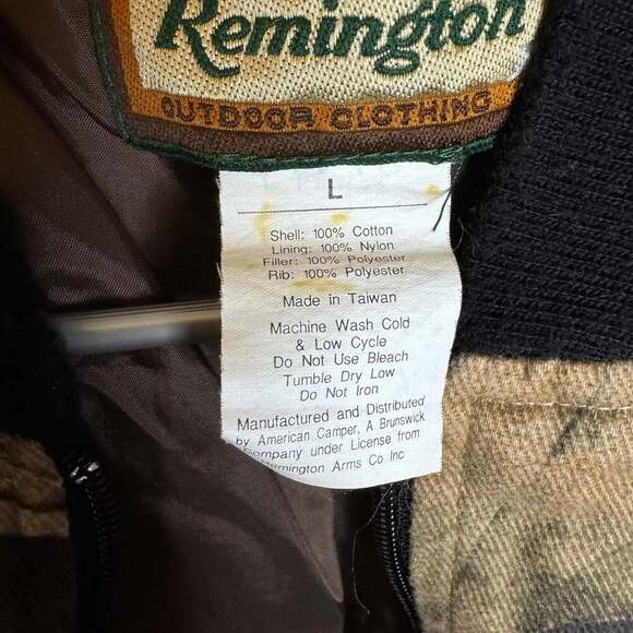 Vintage 90s Remington Camo Insulated Bomber Jacket Men's Size Large - Picture 2 of 10